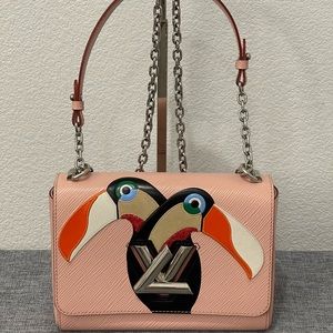 07. Louis Vuitton Twist Handbag Bird Motif Epi Leather MM